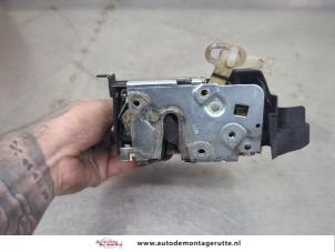 O202658 Gebruikte deurslot mechaniek 2deurs links Mini Cooper