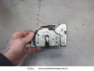 O202701 Gebruikte deurslot mechaniek 4deurs rechts-achter Lancia Y(Psilon)