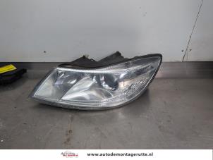 O202747 Gebruikte linker koplamp Skoda Octavia