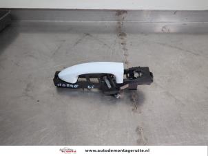 O202748 Gebruikte deurgreep 2deurs links Ford Fiesta