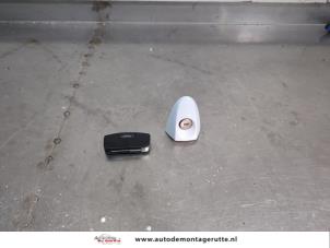 O202750 Gebruikte deurslot cilinder links Ford Fiesta