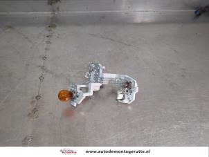 O202755 Gebruikte fitting achterlicht links Ford Fiesta