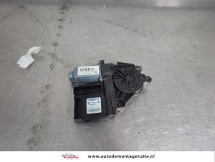 O202769 Gebruikte motor electrisch raam Skoda Octavia