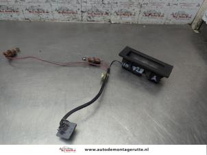 O202797 Gebruikte schakelaar achterklep Opel Zafira