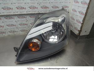 O202833 Gebruikte koplamp links Ford Fiesta