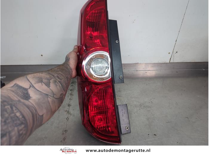 Gebruikte Achterlicht links Opel Combo O202884