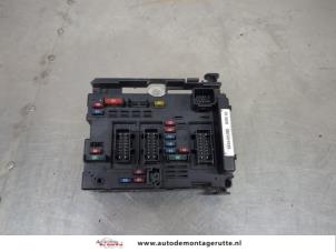 O202891 Gebruikte zekeringkast Peugeot 206