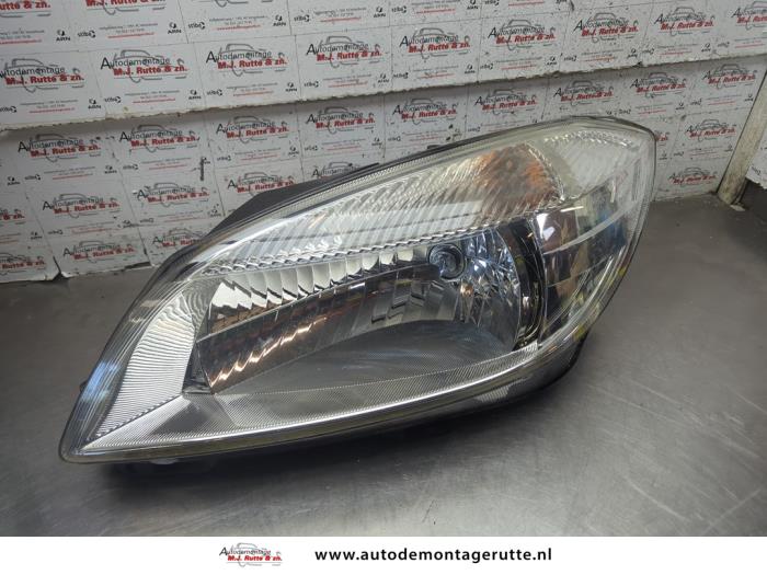 Gebruikte Linker Koplamp Skoda Fabia O203050