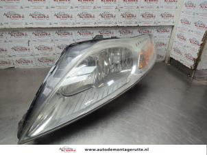 O203058 Gebruikte koplamp links Ford Mondeo