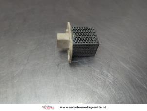 O203064 Gebruikte kachel weerstand Opel Agila