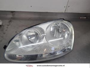 O203073 Gebruikte linker koplamp Volkswagen Jetta
