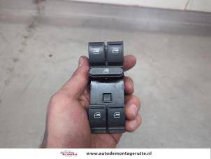 O203075 Gebruikte schakelaar elektrisch raam Volkswagen Jetta