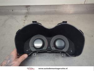 O203097 Gebruikte tellerklok Toyota Auris