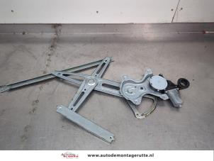 O203101 Gebruikte ruitmechaniek 4deurs rechts-voor Toyota Auris
