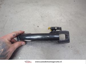 O203108 Gebruikte deurgreep 4deurs links-voor Toyota Auris