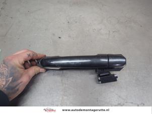O203109 Gebruikte deurgreep 4deurs rechts-achter Toyota Auris