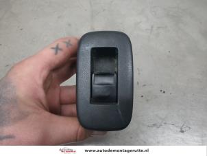 O203117 Gebruikte ruit schakelaar elektrisch Toyota Auris