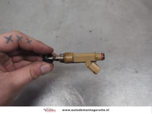 O203126 Gebruikte injector (benzine injectie) Toyota Auris