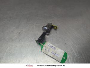 O203180 Gebruikte deurslot cilinder links Citroen C1