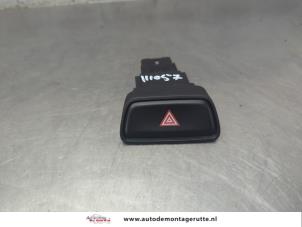 O203232 Gebruikte paniekverlichtings schakelaar Kia Picanto