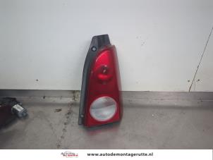 O203259 Gebruikte achterlicht rechts Opel Agila