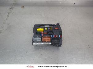 O203303 Gebruikte zekeringkast Citroen C2