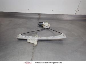 O203313 Gebruikte raammechaniek 2deurs rechts-voor Volkswagen Fox
