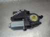 Gebruikte Portierruitmotor Volkswagen Polo O203377
