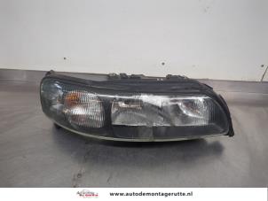 O203434 Gebruikte koplamp rechts Volvo XC70