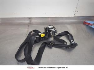 O203438 Gebruikte veiligheidsgordel links-voor Volkswagen Polo