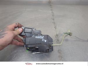 O203443 Gebruikte deurslot mechaniek 4deurs links-voor Kia Picanto