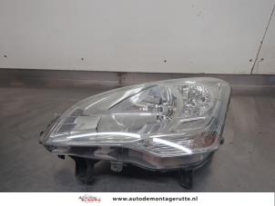 O203444 Gebruikte linker koplamp Citroen Berlingo