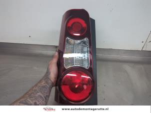 O203446 Gebruikte achterlicht links Citroen Berlingo