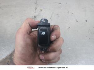 O203452 Gebruikte raam schakelaar elektrisch Kia Picanto
