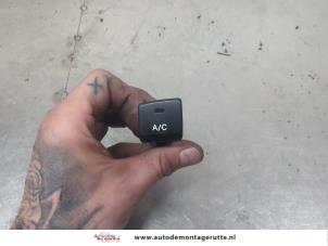 O203456 Gebruikte schakelaar airco Kia Picanto