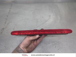O203484 Gebruikte extra remlicht midden Peugeot 206