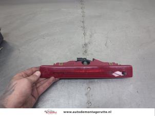 O203491 Gebruikte extra remlicht midden Renault Twingo