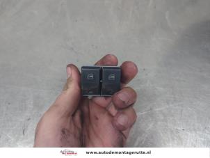 O203509 Gebruikte elektrisch raam schakelaar Seat Cordoba