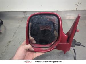 O203533 Gebruikte spiegel buiten links Citroen Berlingo