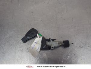 O203538 Gebruikte cilinderslot portier links Mercedes C-Klasse