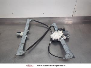 O203546 Gebruikte ruitmechaniek 4deurs links-voor Mitsubishi Colt