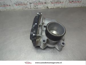 O203564 Gebruikte gasklephuis Renault Twingo
