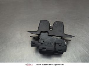 O203572 Gebruikte achterklep slotmechaniek Renault Laguna