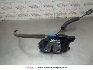 O203573 Gebruikte slotmechaniek portier 4deurs rechts-voor Renault Laguna