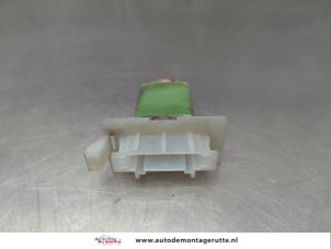 O203609 Gebruikte kachel weerstand Peugeot 107