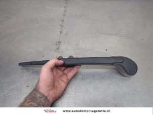 O203621 Gebruikte ruitenwisserarm achter Ford Focus