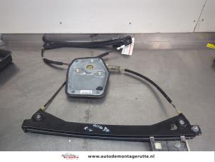 O203652 Gebruikte raammechaniek 2deurs rechts-voor Volkswagen Eos
