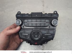 O203678 Gebruikte multi media regelunit Ford Focus