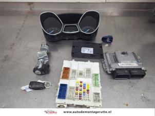 O203684 Gebruikte kontaktslot + computer Ford Focus