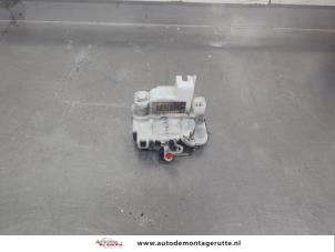 O203743 Gebruikte slotmechaniek portier 2deurs links Fiat 500